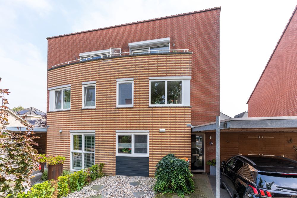 Gehele woning Kunststof kozijnen geplaatst in Hengelo